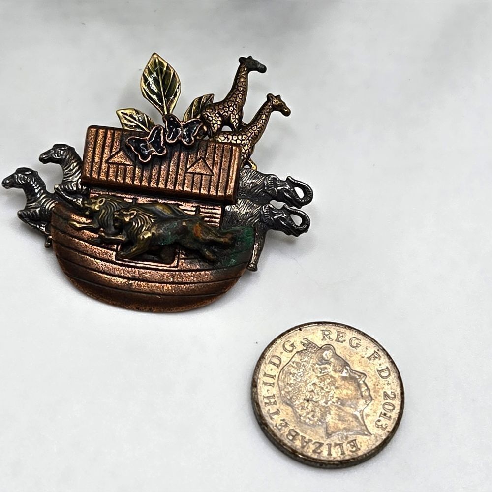 "5/$25" Vintage KC Noah's Ark Tri Rone Brooch Pin - Picture 2 of 6